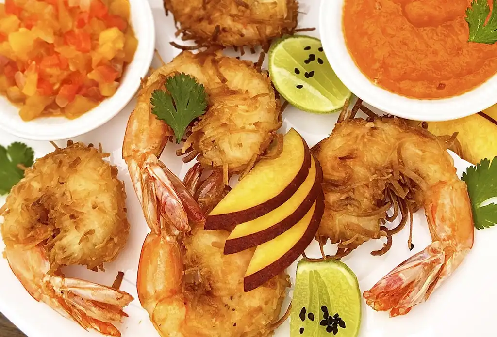 Camarones con salsa picosa de duraznos de California