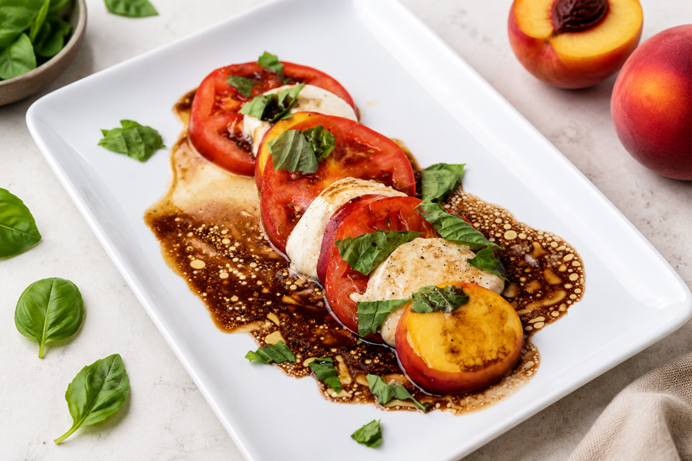 Caprese contemporánea con Nectarinas